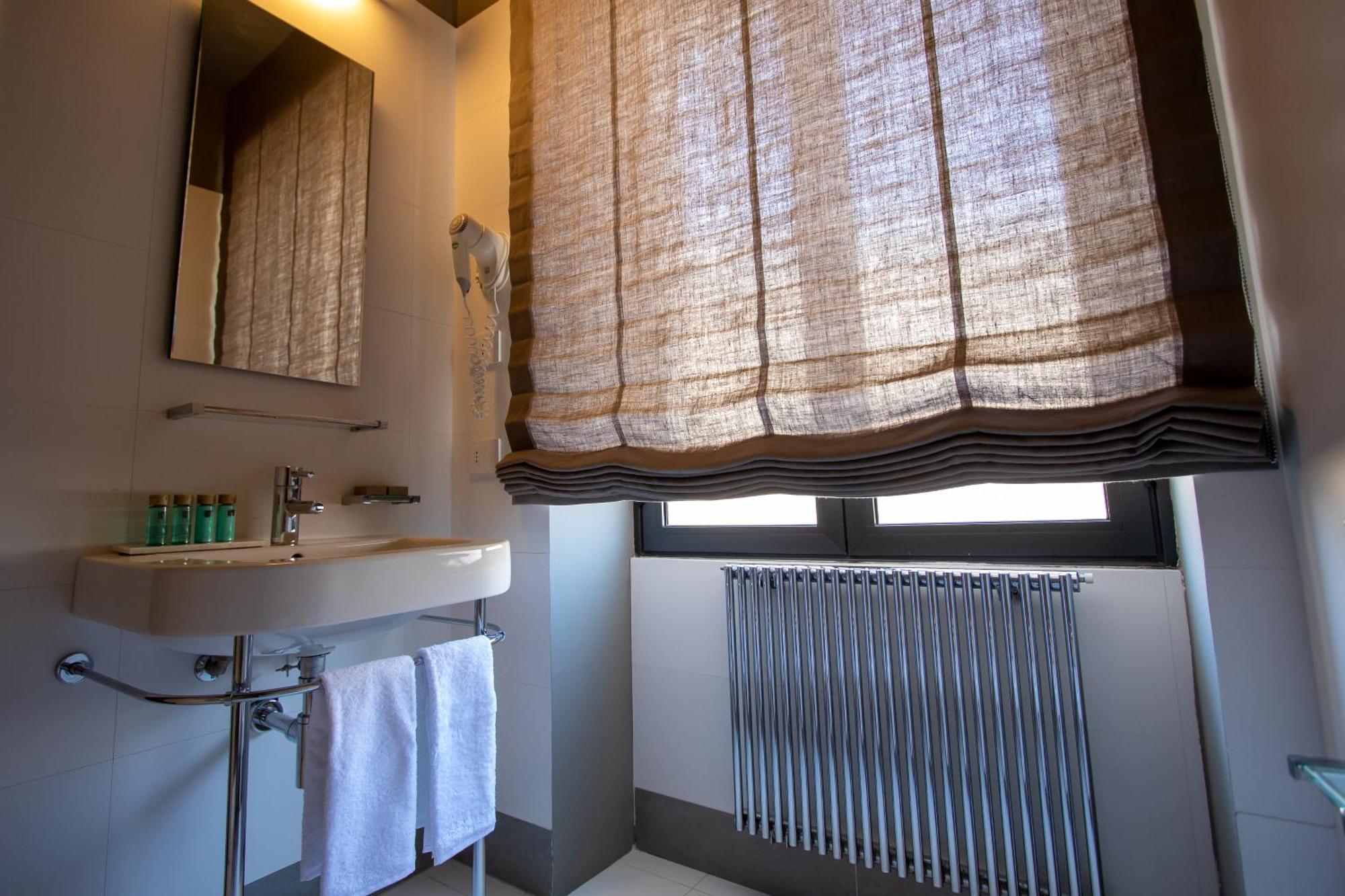Double Room,1216327540:JPEG